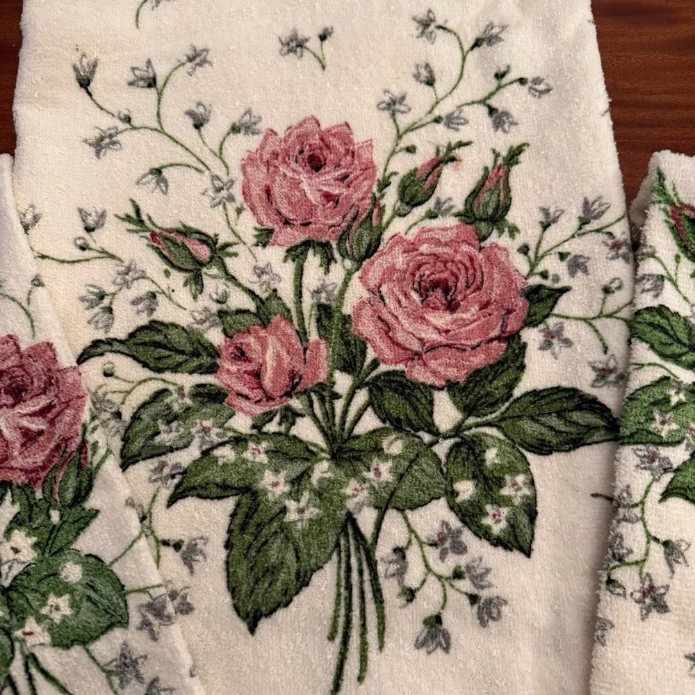 R.A.‎ Briggs Vintage Rose Towel Set – 3 Pc Bath Hand Washcloth – 1987 USA NOS